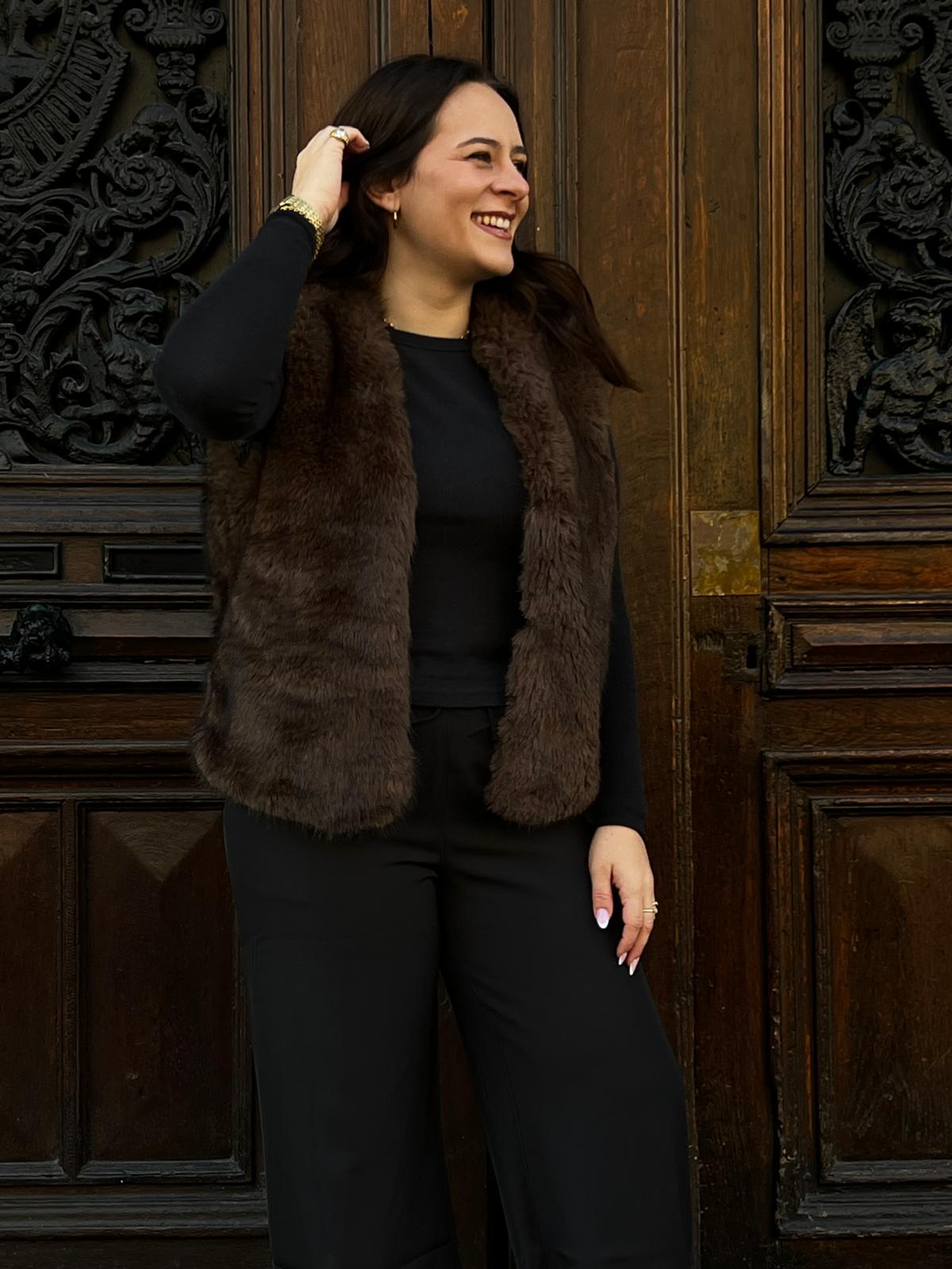 Fourrure sans manches